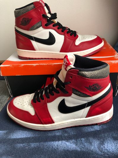 Nike Air Jordan 1 High OG "Lost & Found/Chicago"