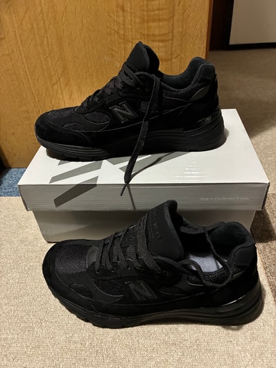 New Balance 992 "Triple Black" (2025)