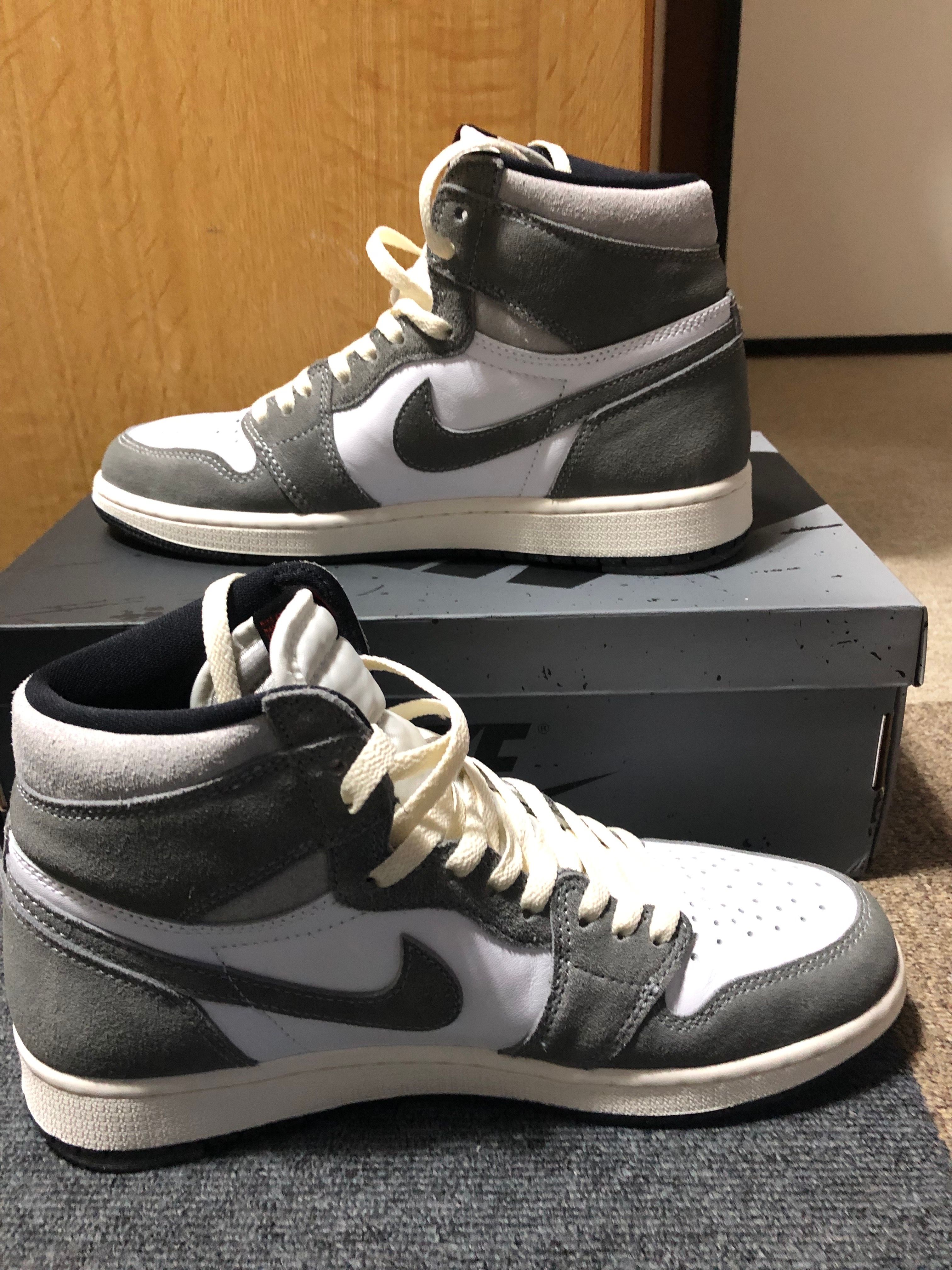 Nike Air Jordan 1 Retro High OG "Black and Smoke Grey"