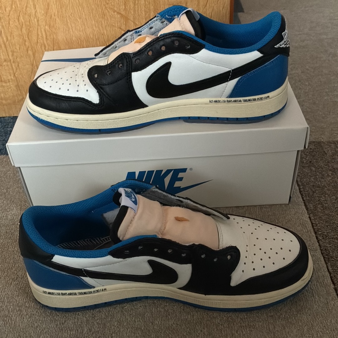 Travis Scott × fragment design × Nike Air Jordan 1 Low OG SP "Military Blue"