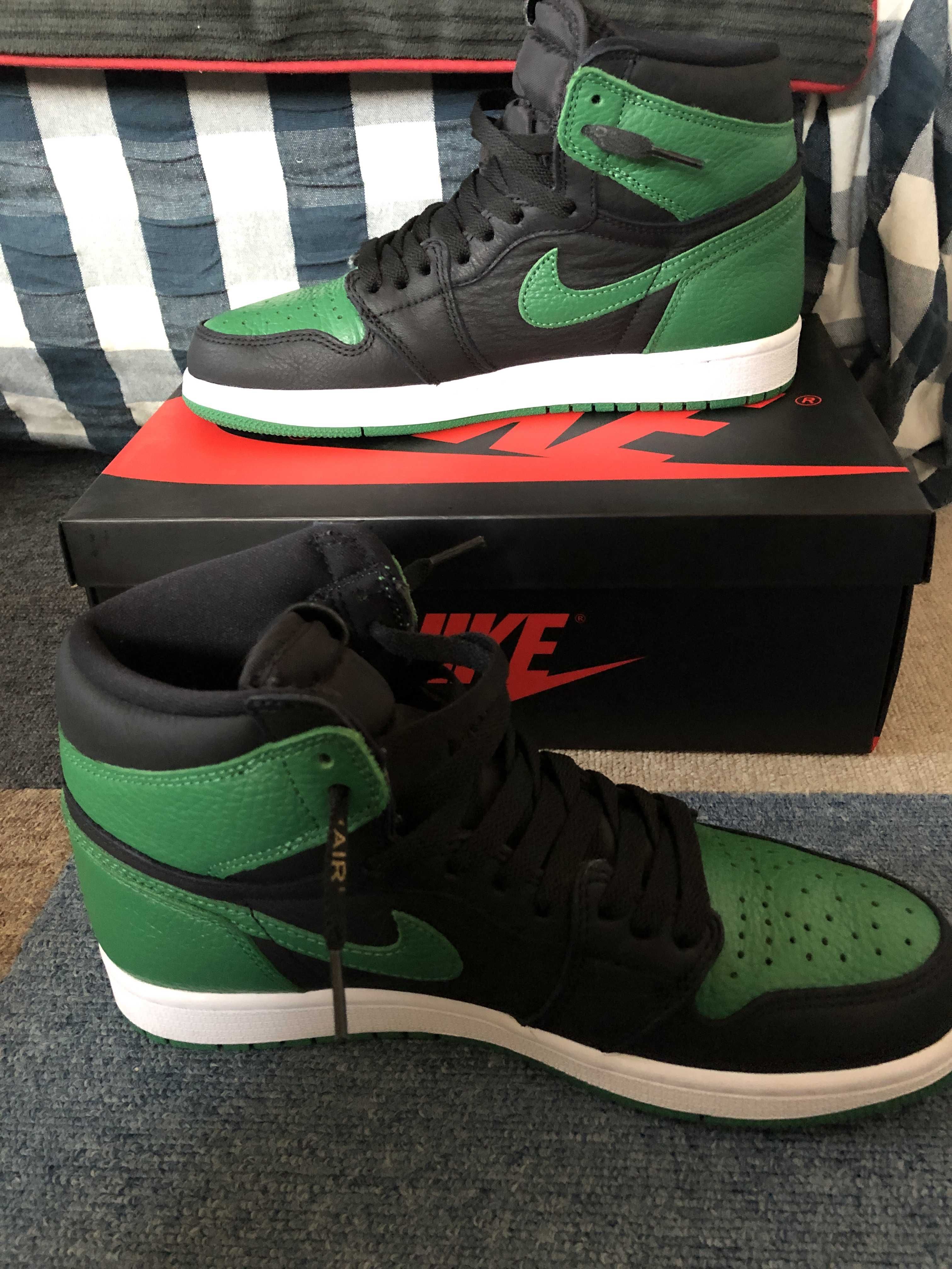Nike Air Jordan 1 Retro High OG "Black/Pine Green" (2020)