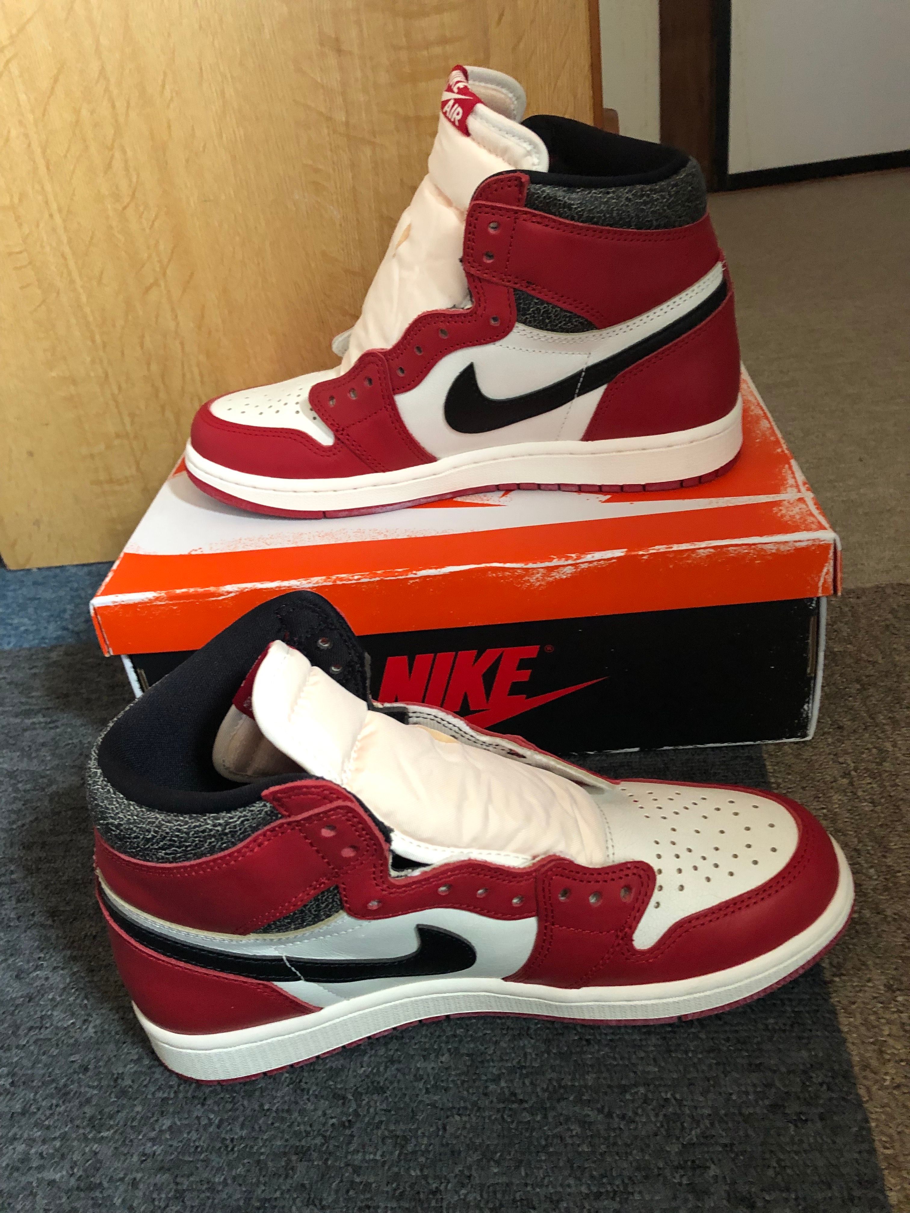 Nike Air Jordan 1 High OG "Lost & Found/Chicago"