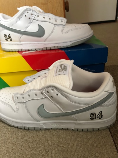 Supreme × Nike SB Dunk Low "White/Metallic Silver" (25FW Week2)