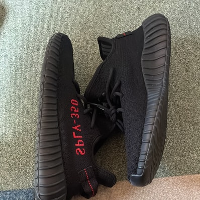adidas YEEZY Boost 350 V2 "Core Black/Red" (2020)