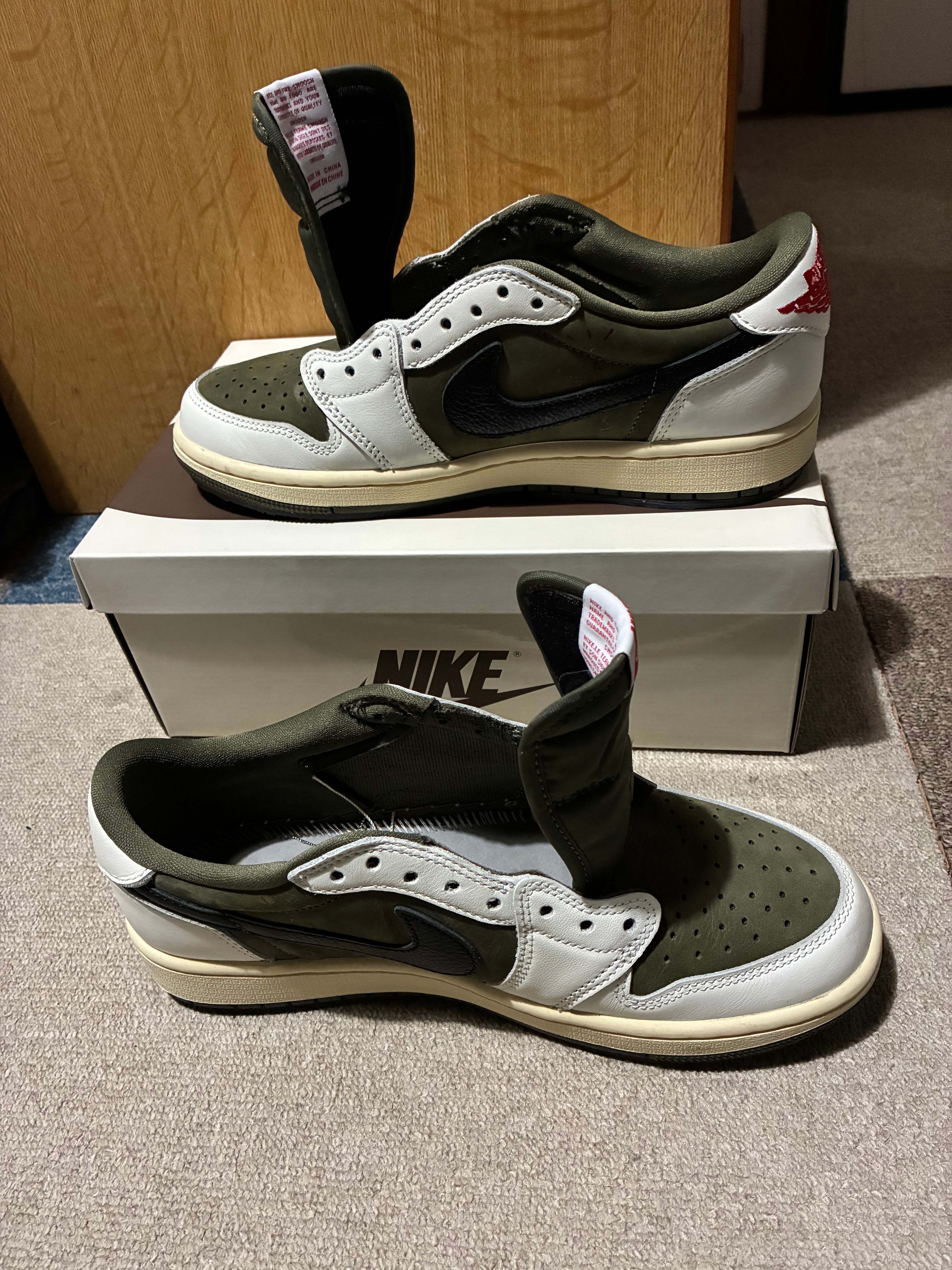 Travis Scott × Nike Air Jordan 1 Low OG SP "Reverse Olive"