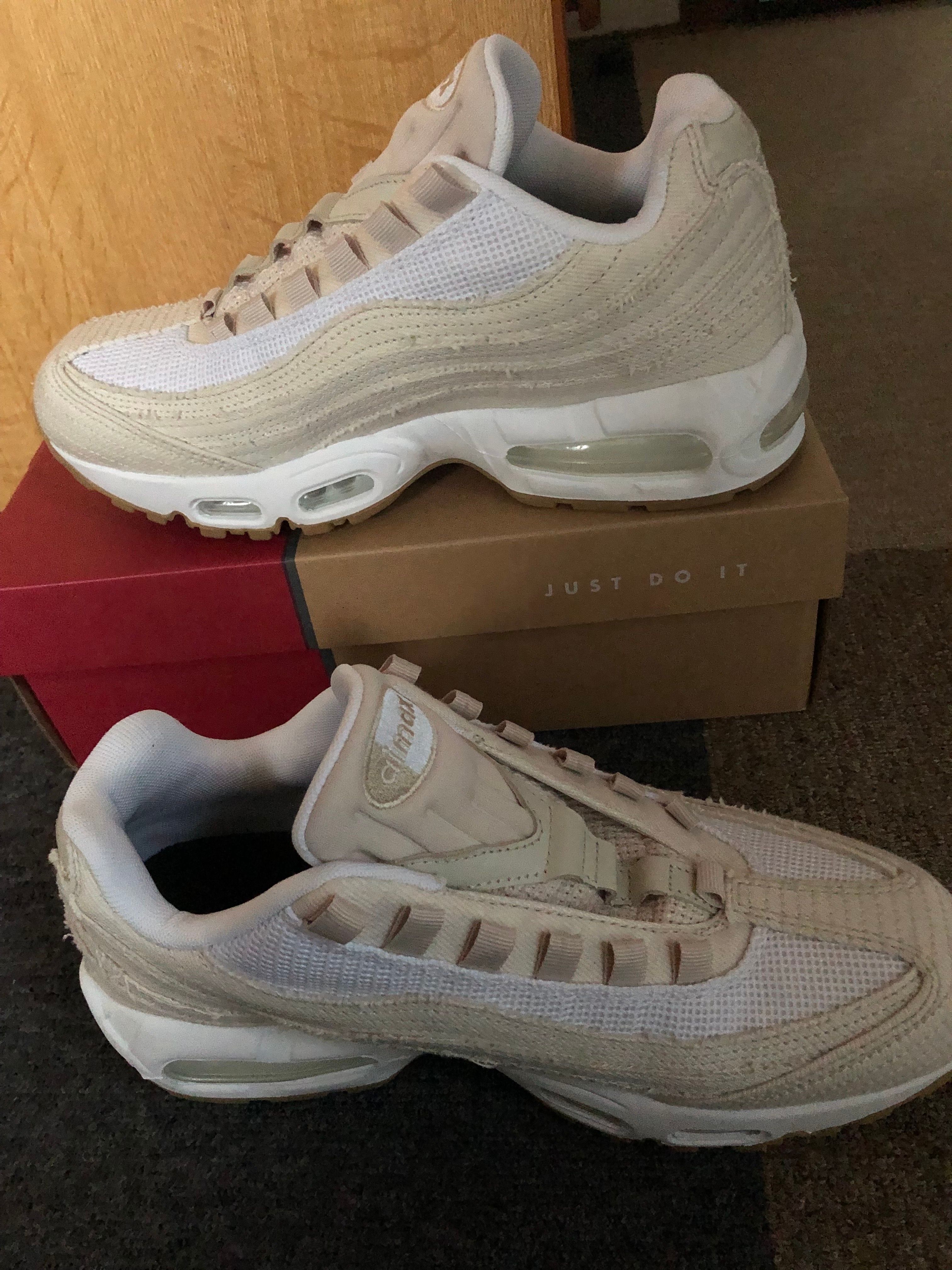 Levi's × Nike Air Max 95 OG "Denim White"