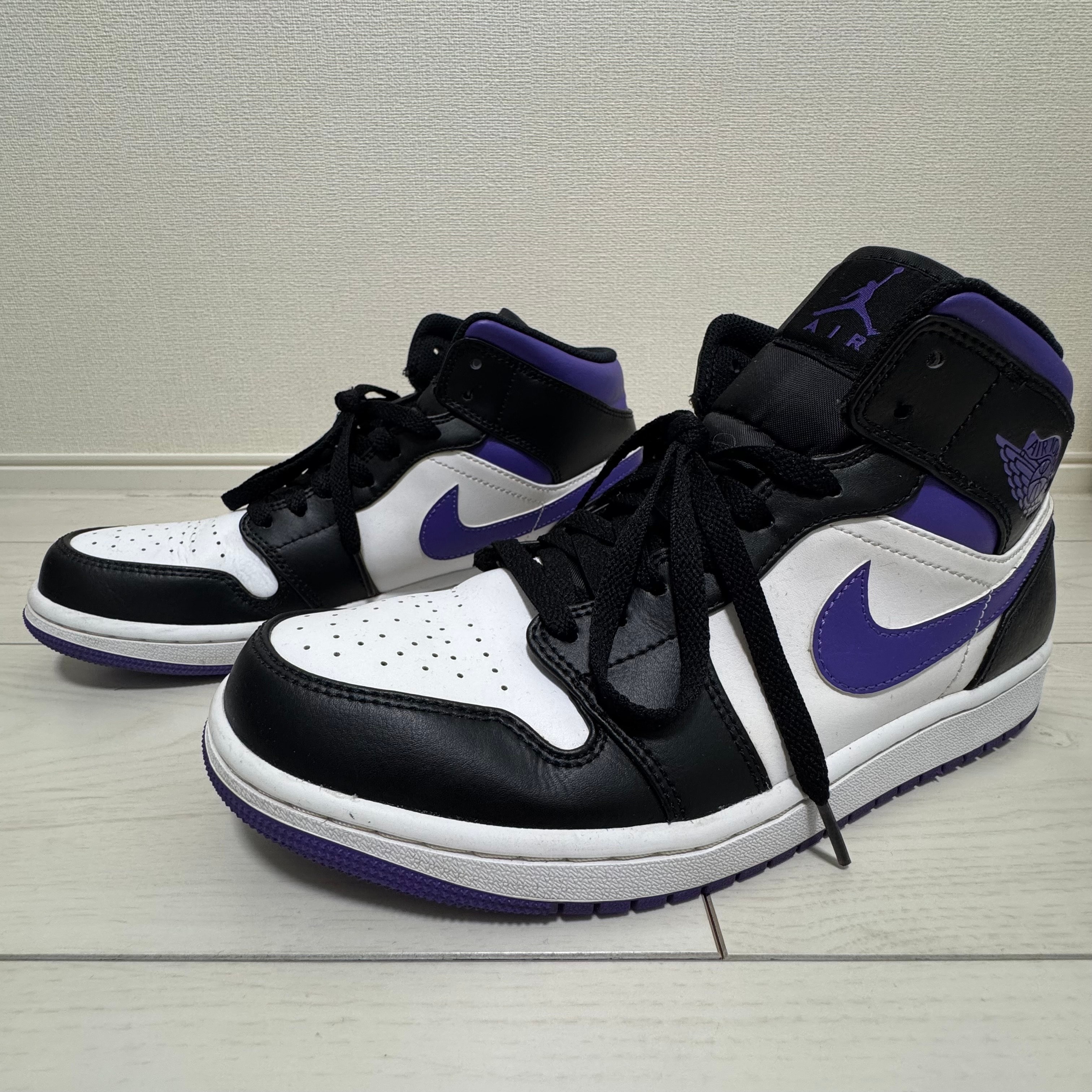 Nike Air Jordan 1 Mid "Black/Court Purple"