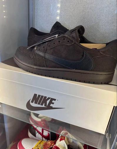 Travis Scott × Nike Air Jordan 1 Low OG SP "Velvet Brown and Dark Mocha"