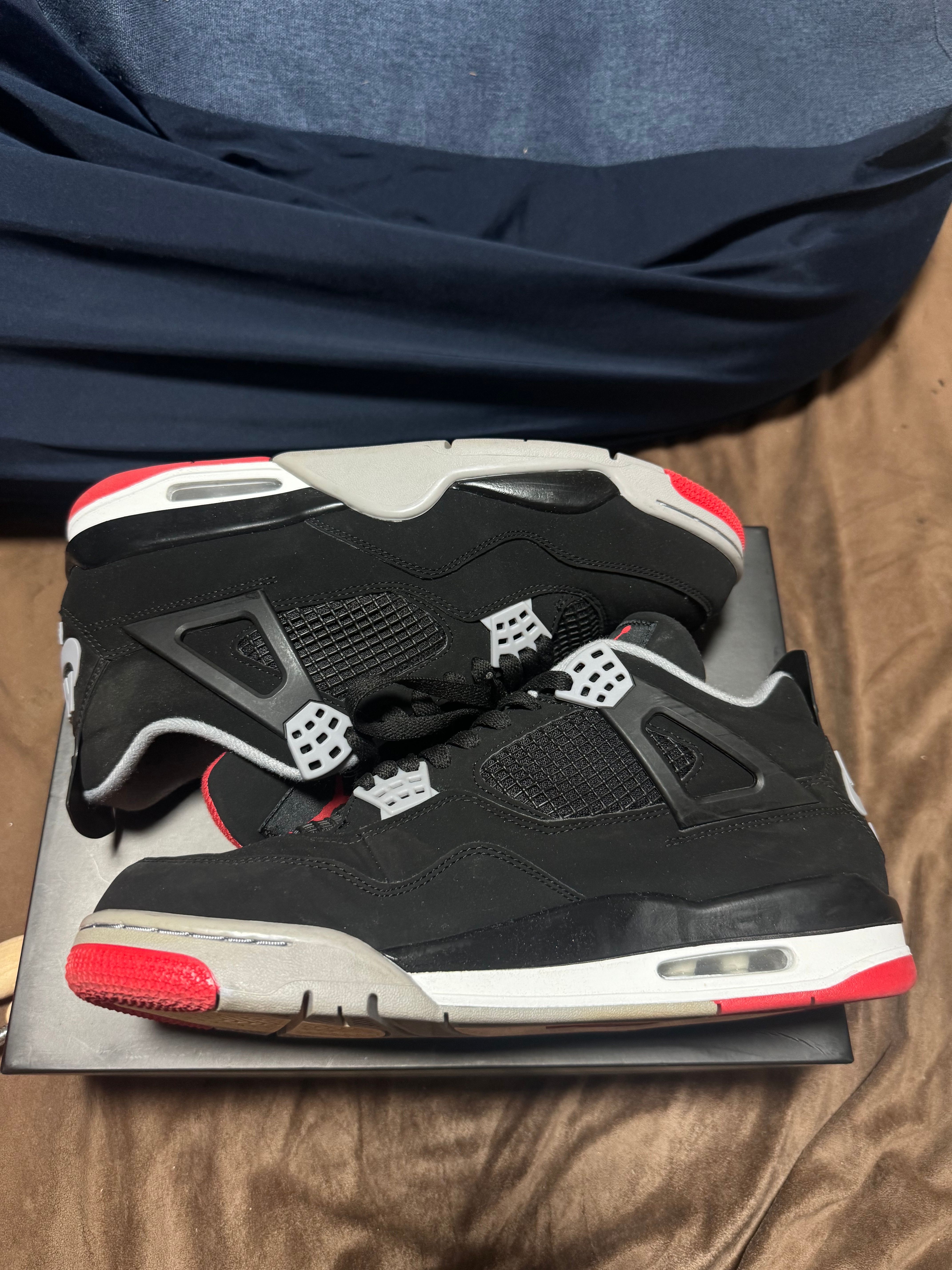 Nike Air Jordan 4 Retro "Bred" (2019)