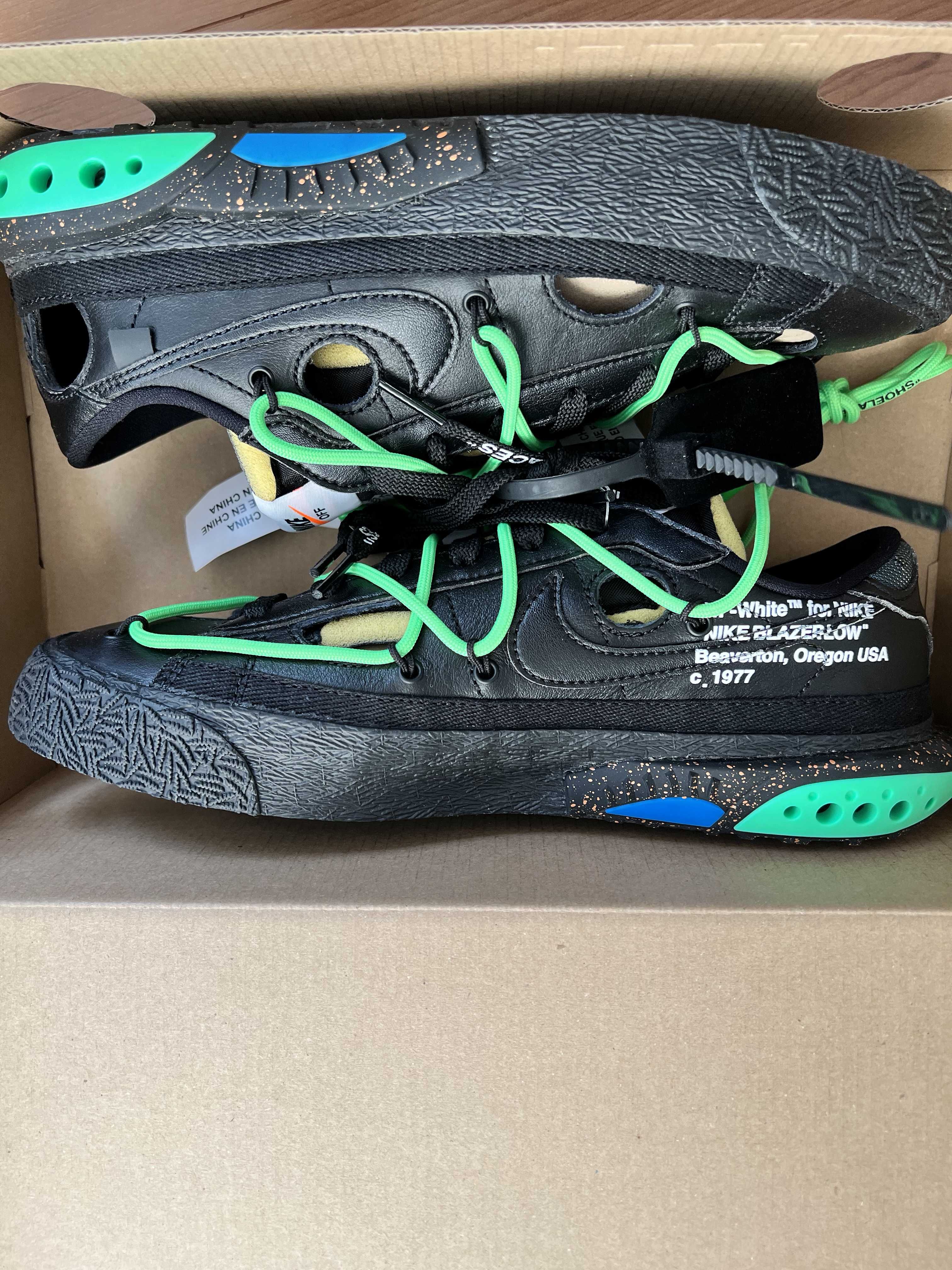 Off-White × Nike Blazer Low "Black and Electro Green"