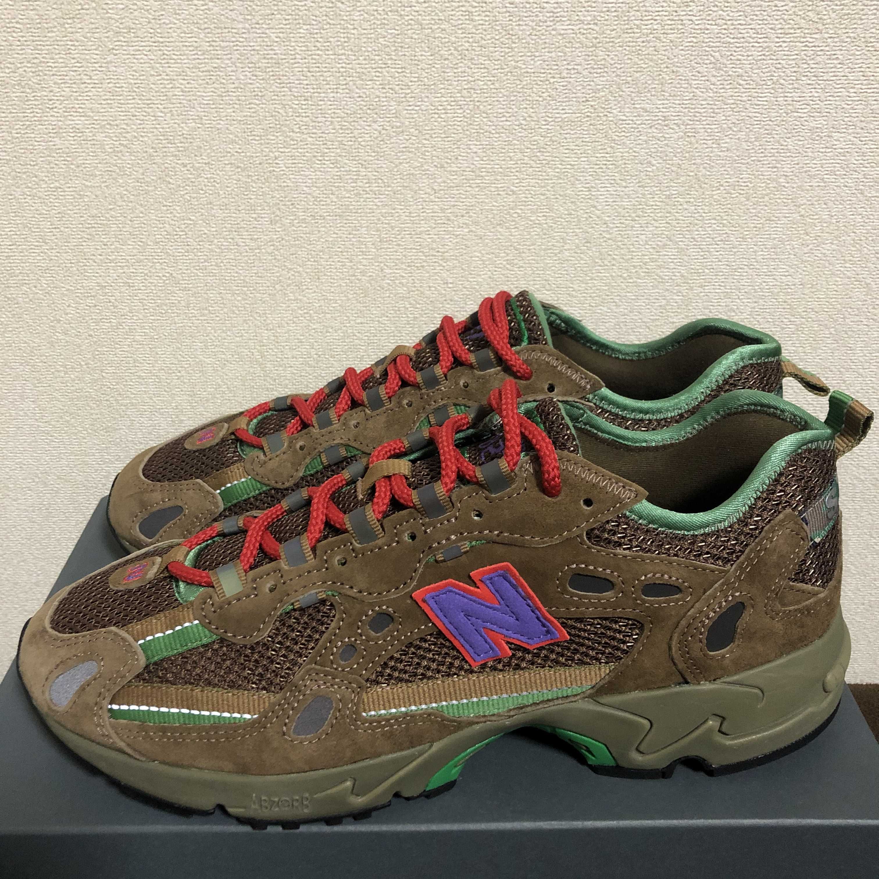 STRAY RATS × NEW BALANCE 827