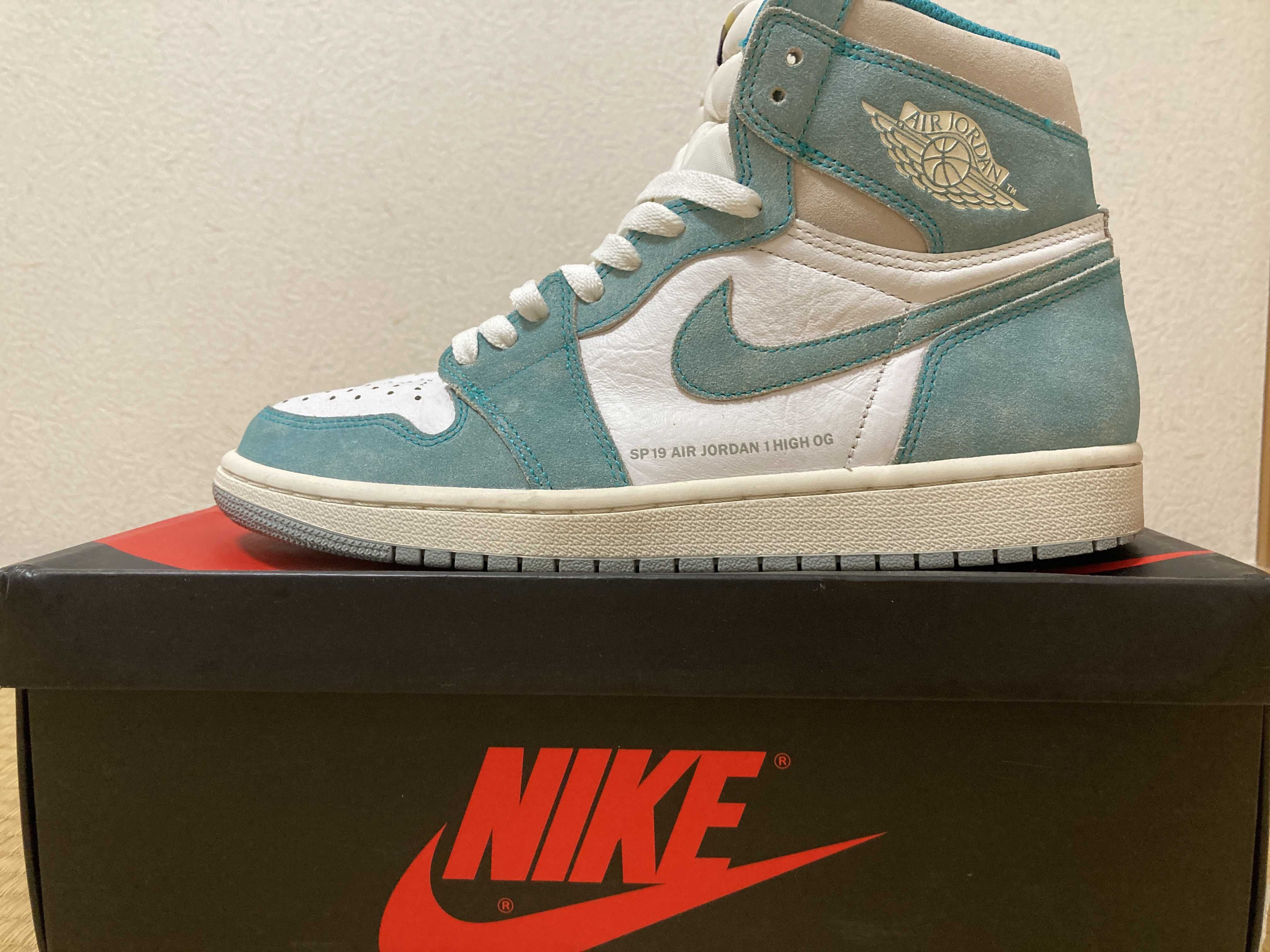 Nike Air Jordan 1 Retro High OG "Turbo Green"