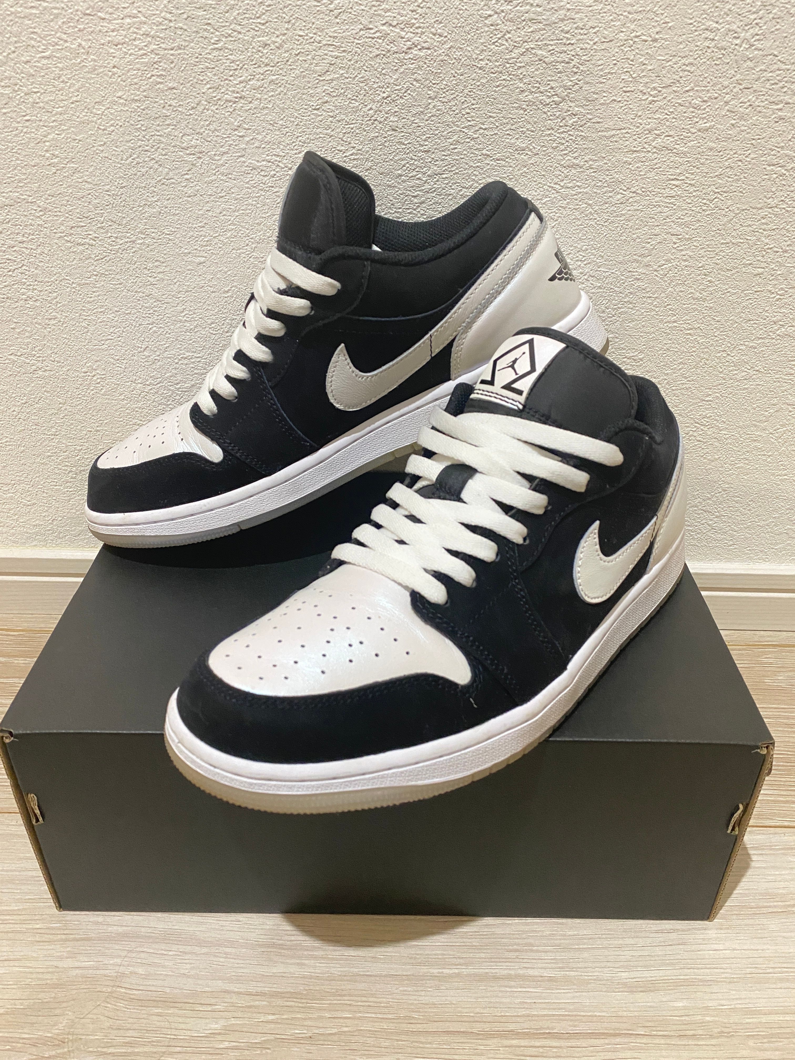 Nike Air Jordan 1 Low "Omega/Black/White"