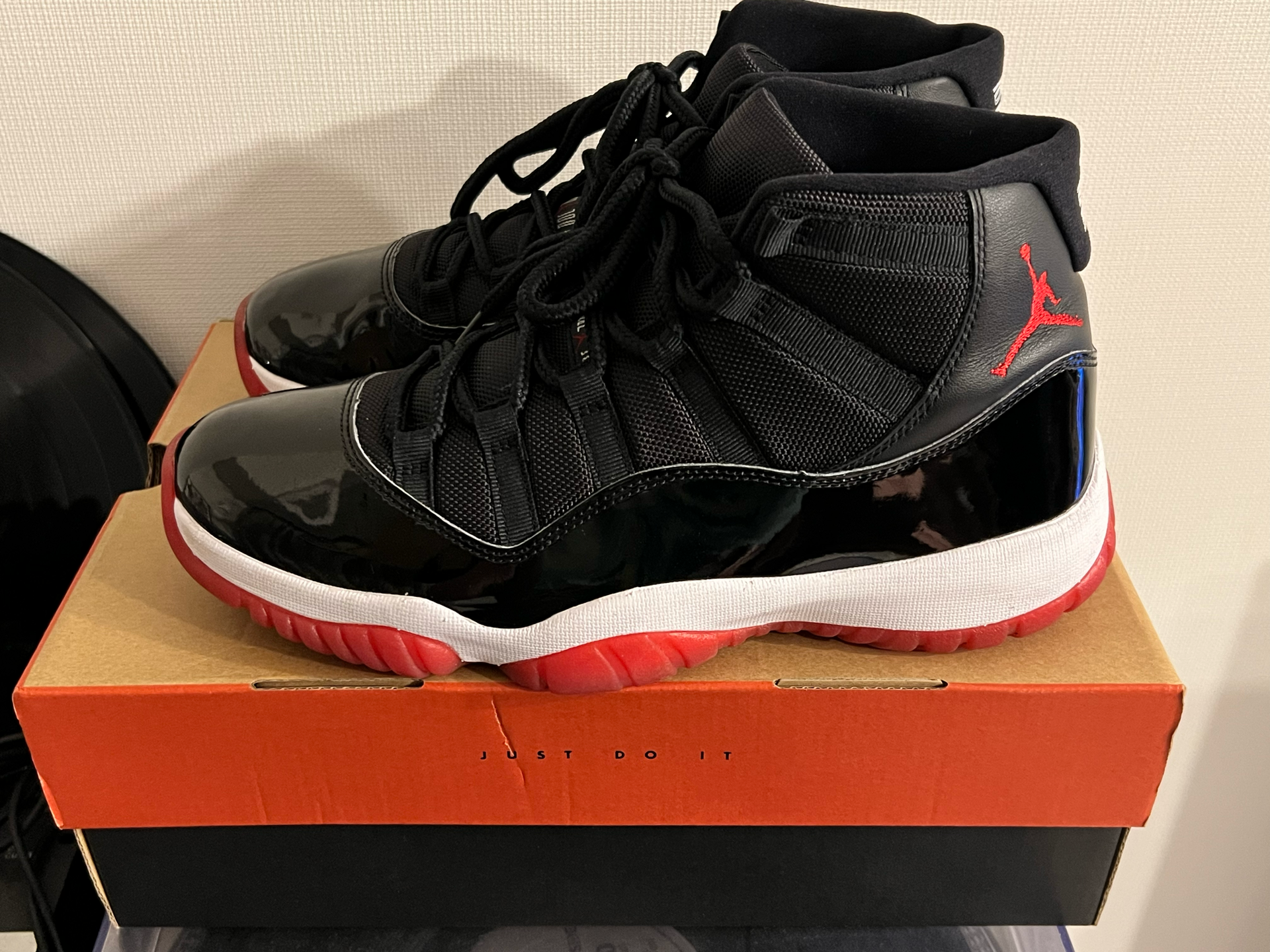 Nike Air Jordan 11 Retro "Bred"