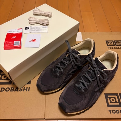 AURALEE × New Balance 204L "Brown"