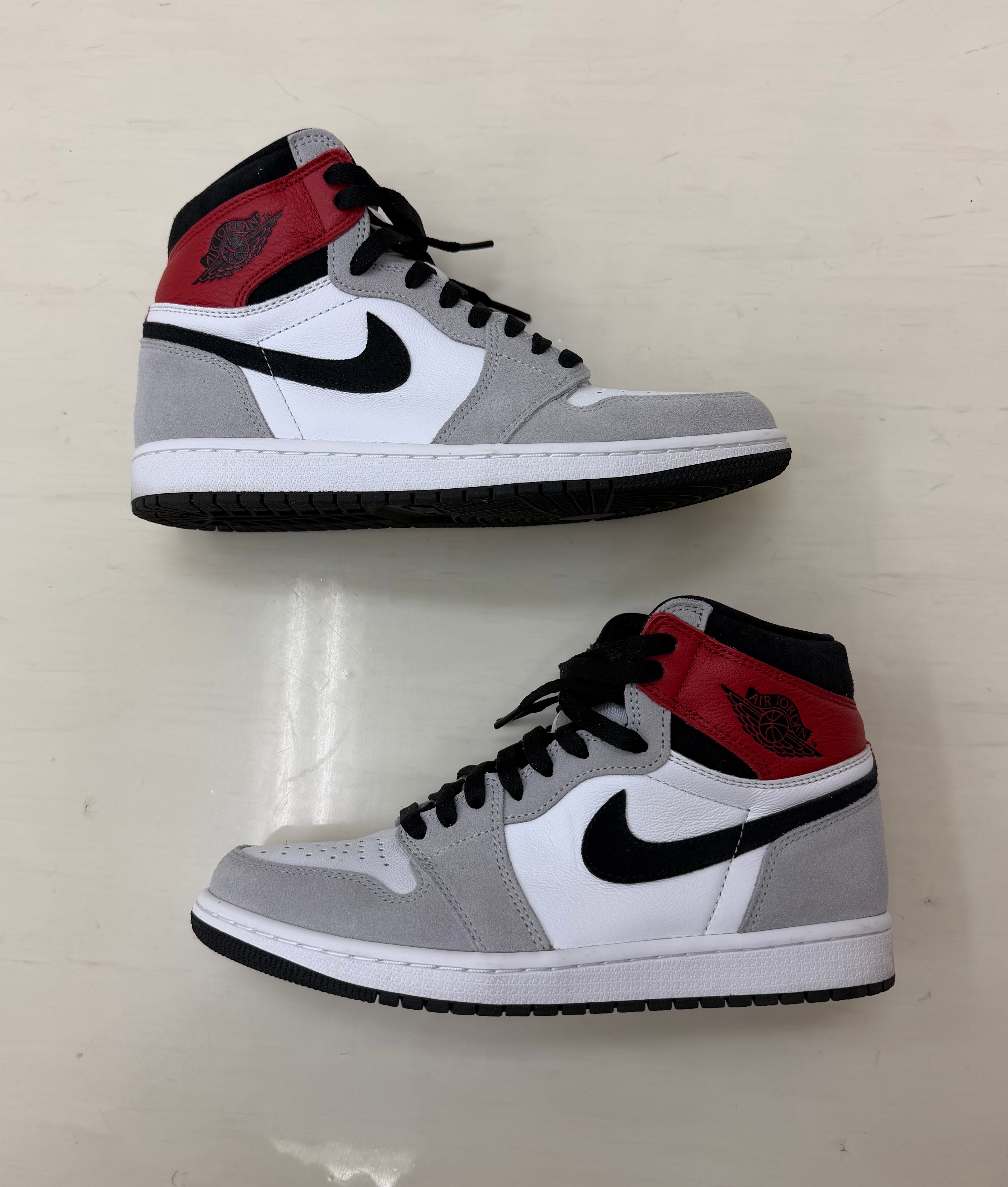 Nike Air Jordan 1 High OG "White/Black/Light Smoke Grey"