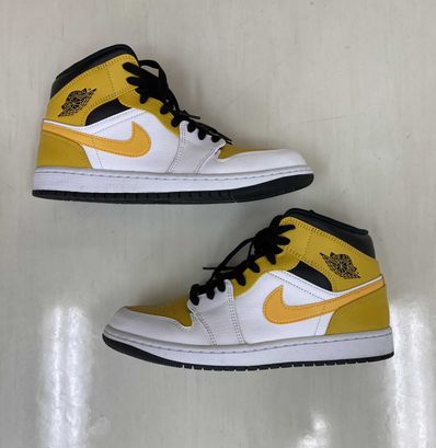 Nike Air Jordan 1 Mid "University Gold"