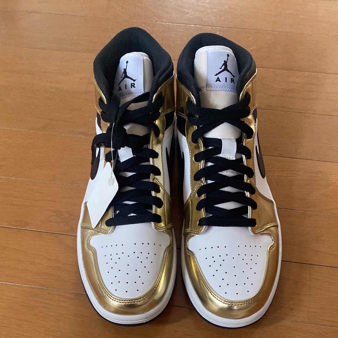 Nike Air Jordan 1 Mid SE "Metallic Gold"