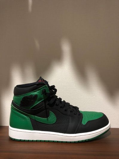 Nike Air Jordan 1 Retro High OG "Black/Pine Green" (2020)