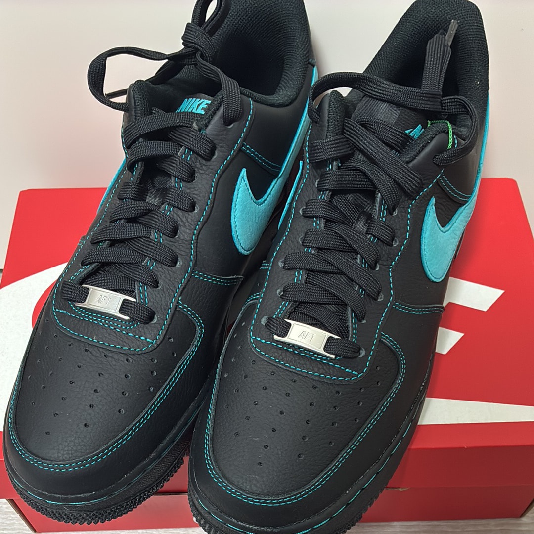 Nike Air Force 1 Low "Black Tiffany"