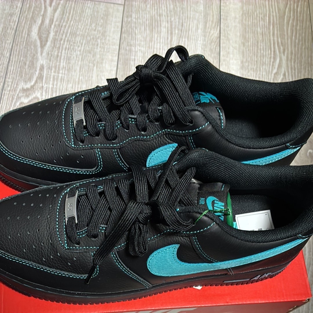 Nike Air Force 1 Low "Black Tiffany"