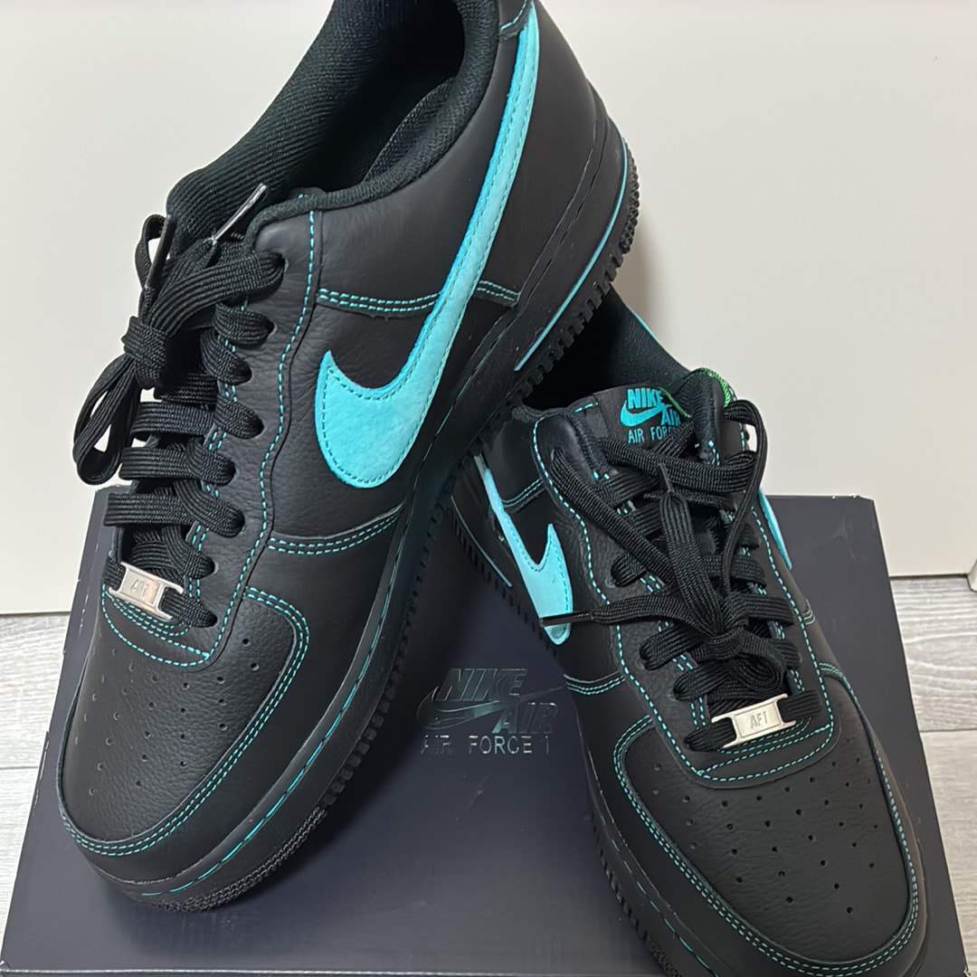 Nike Air Force 1 Low "Black Tiffany"
