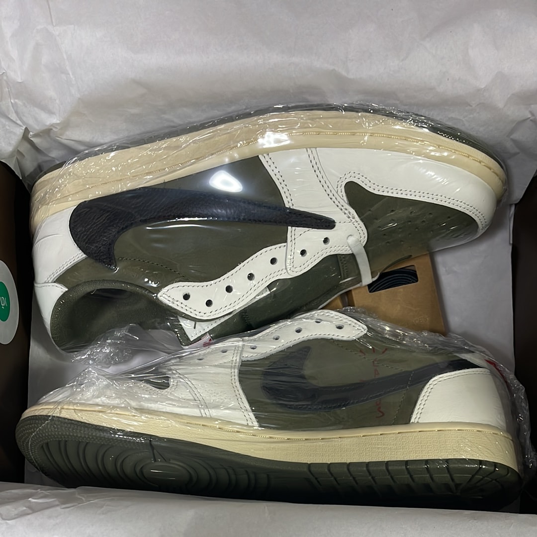 Travis Scott × Nike Air Jordan 1 Low OG SP "Reverse Olive"