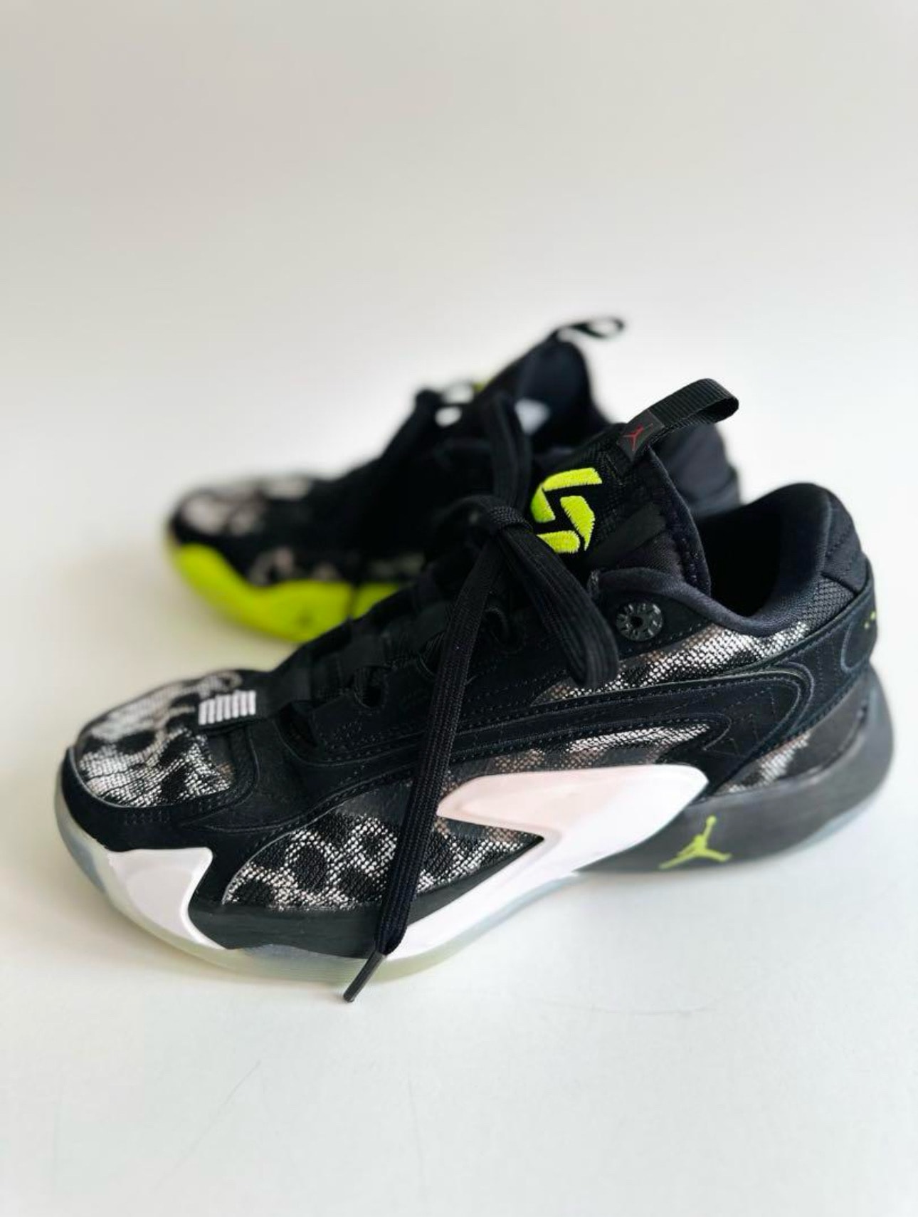 ナイキ ジョーダン ルカ2 "ブラック/ボルト/ホワイト"