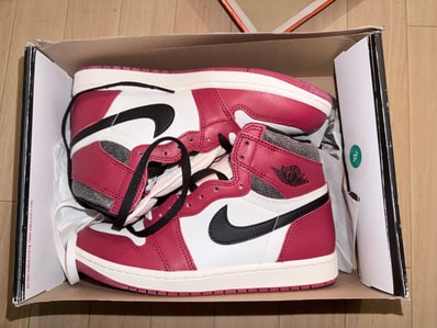 Nike Air Jordan 1 High OG "Lost & Found/Chicago"