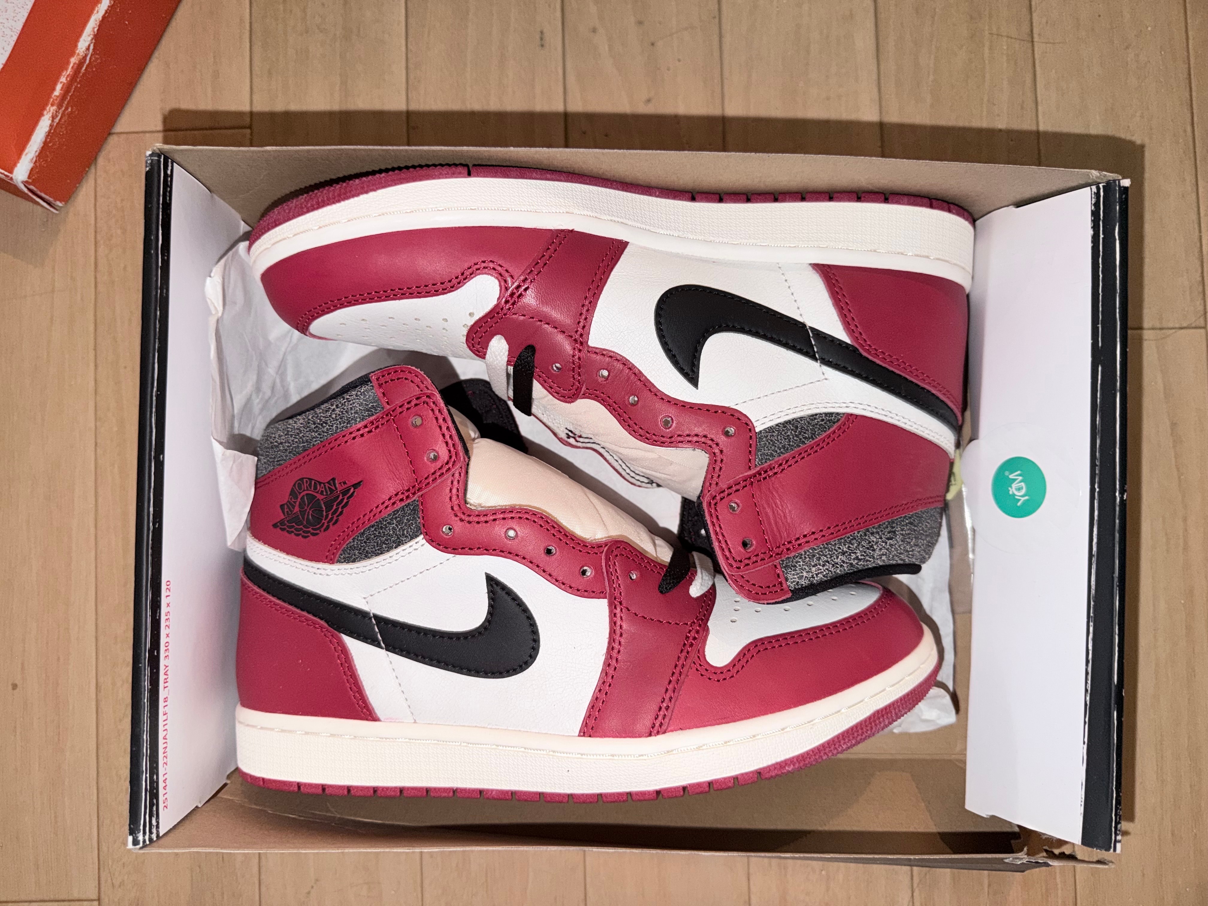 Nike Air Jordan 1 High OG "Lost & Found/Chicago"