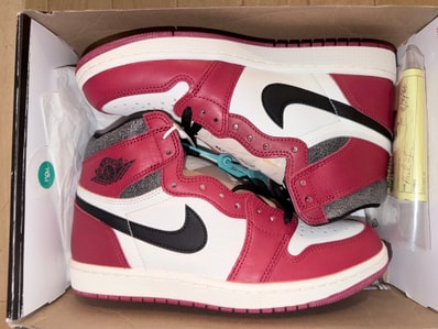 Nike Air Jordan 1 High OG "Lost & Found/Chicago"