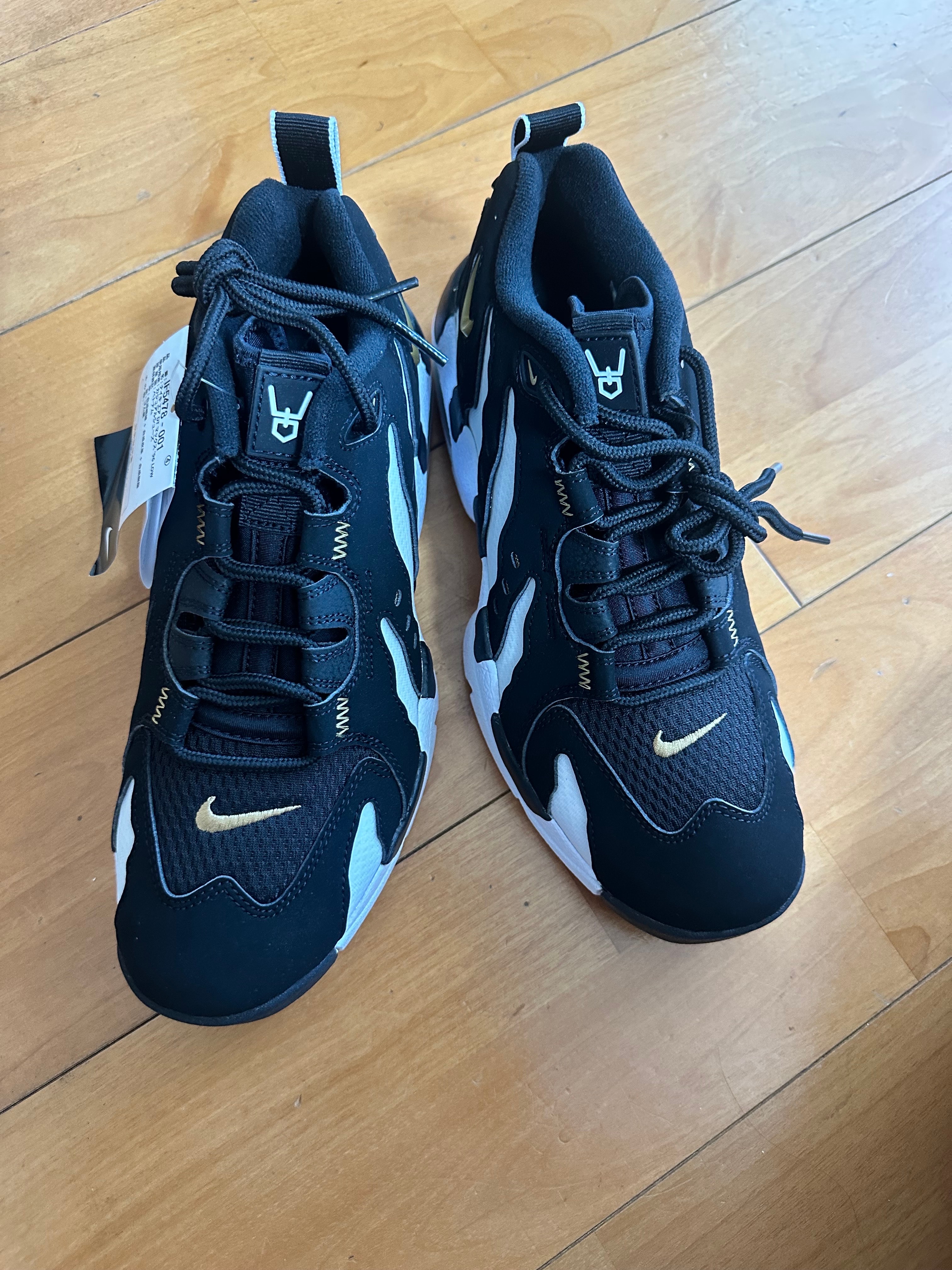 Nike Air DT Max '96 Low "Black/Metallic Gold/White"