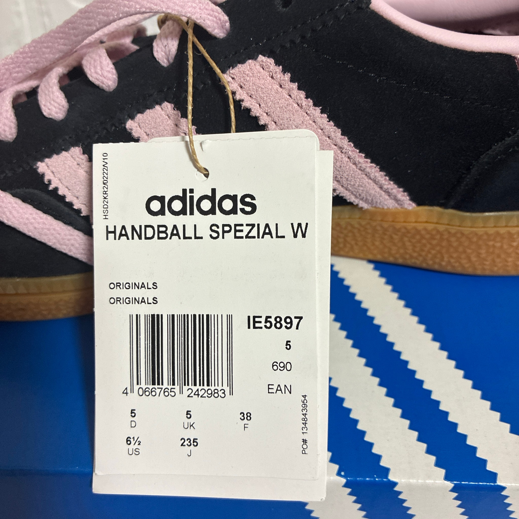 adidas Handball Spezial "Core Black/Clear Pink/Gum"