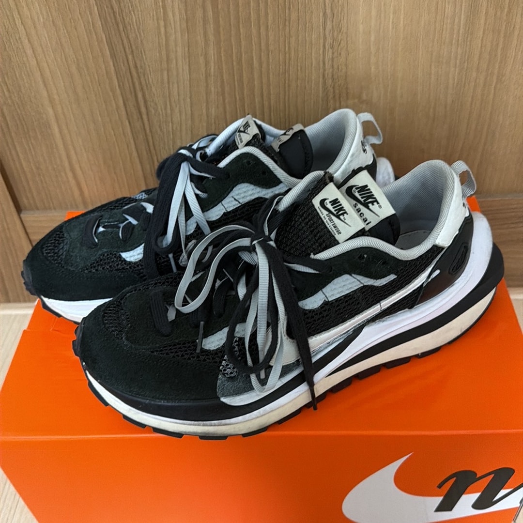 sacai × Nike Vapor Waffle "Black and White"