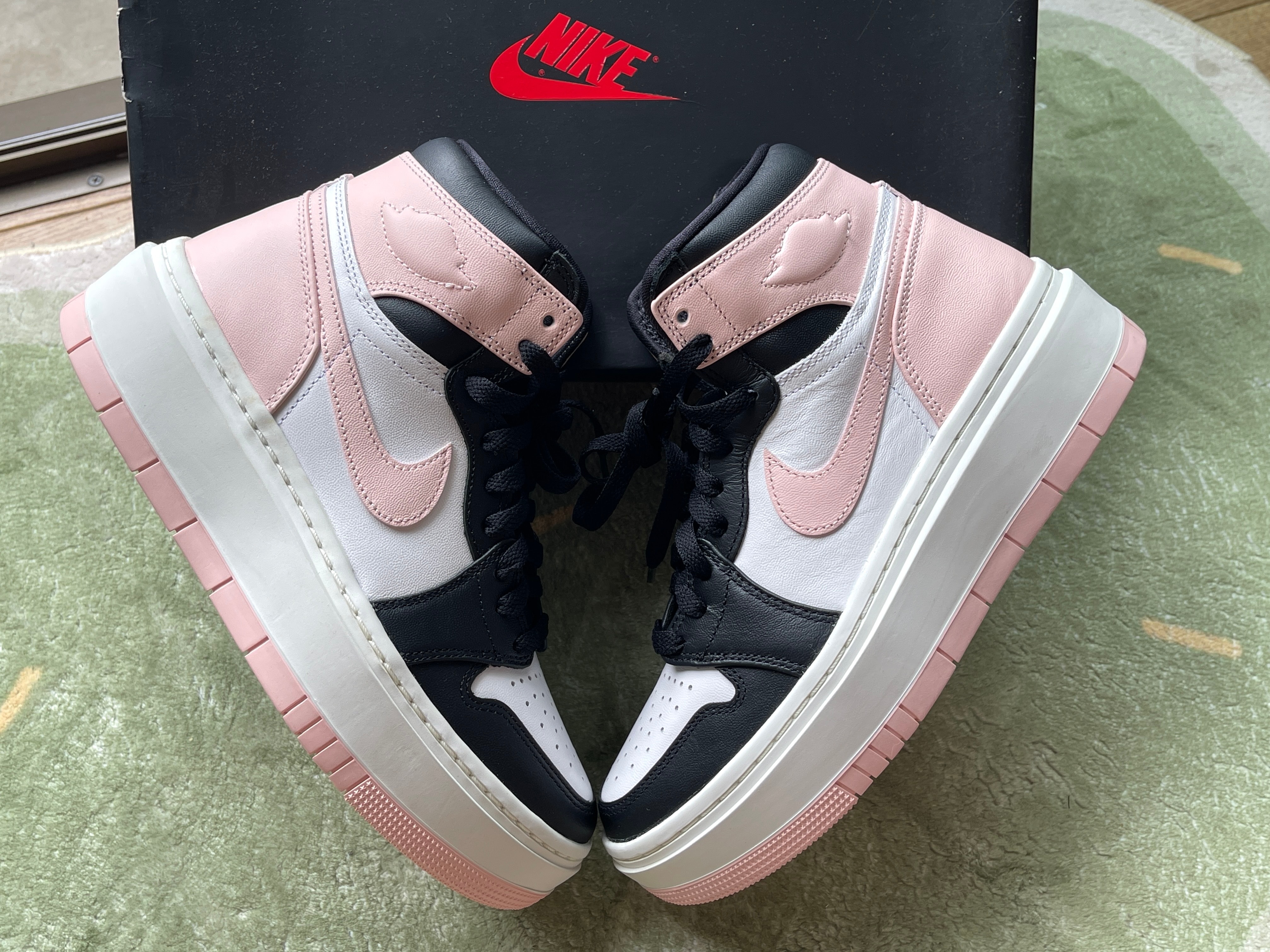 Nike Women's Air Jordan 1 High Elevate 