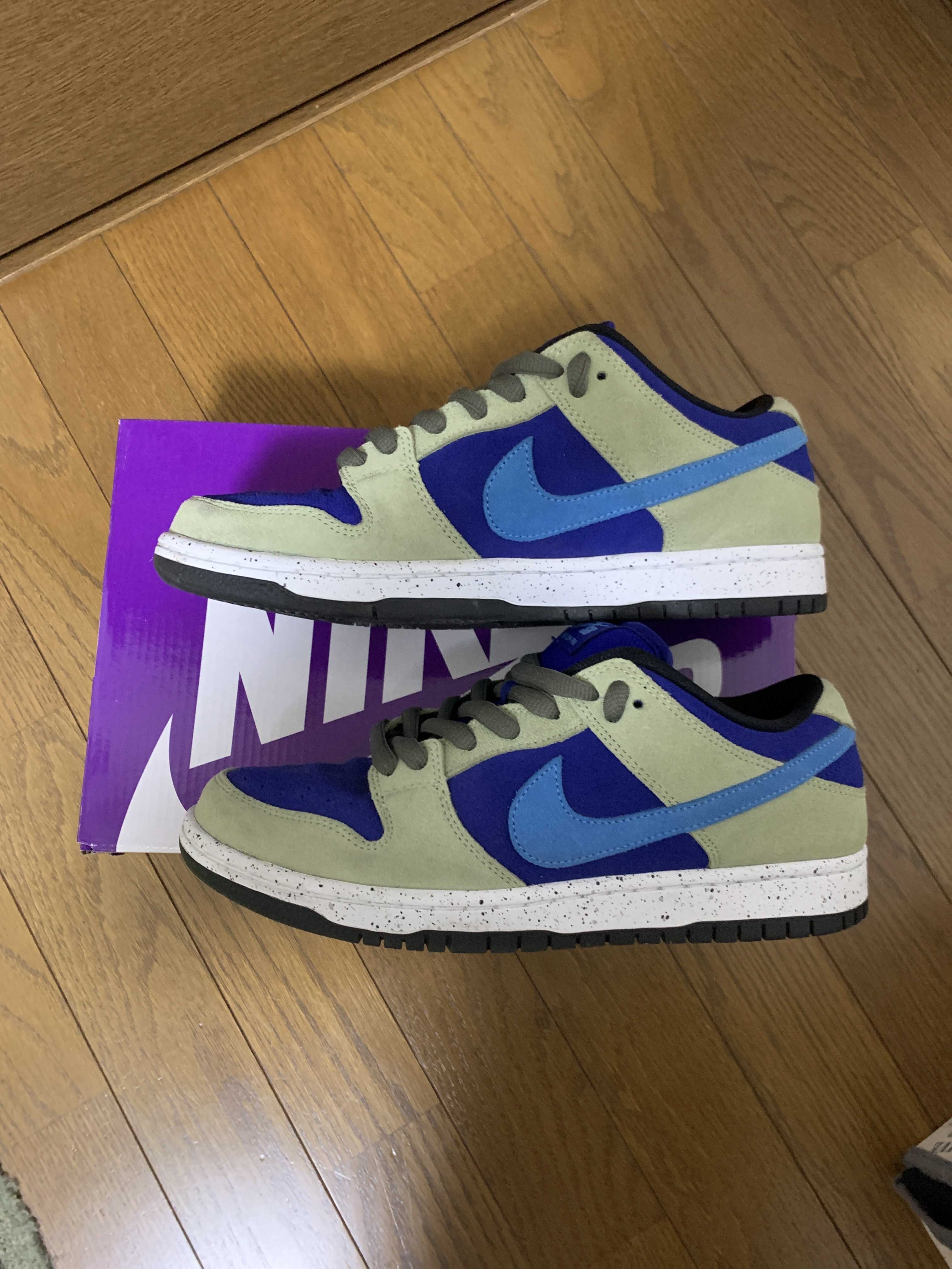 Nike SB Dunk Low "Celadon"