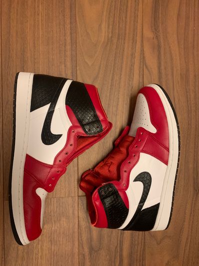 Nike Women's Air Jordan 1 High OG "Satin Red"