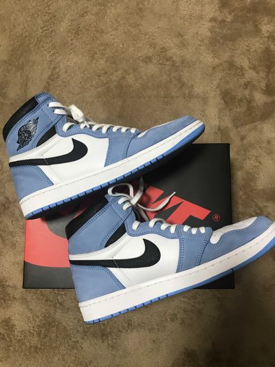 Nike Air Jordan 1 High OG "University Blue"