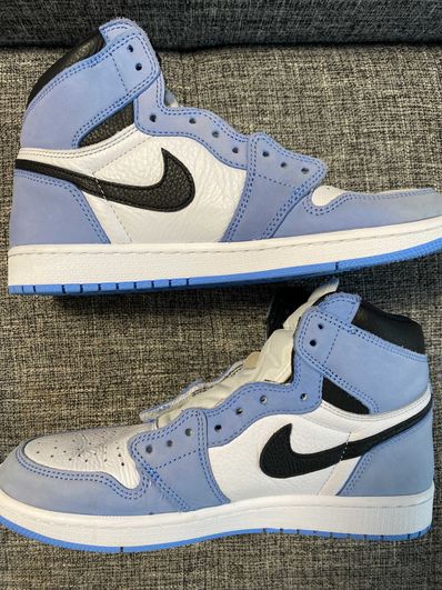 Nike Air Jordan 1 High OG "University Blue"