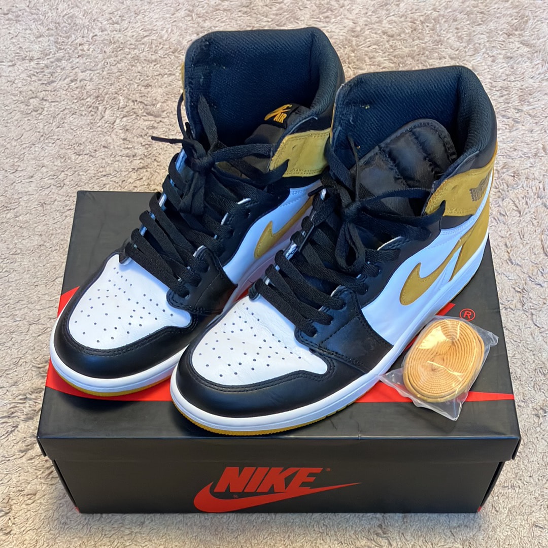 Nike Air Jordan 1 Retro High OG "Black Toe/Yellow Ochre"