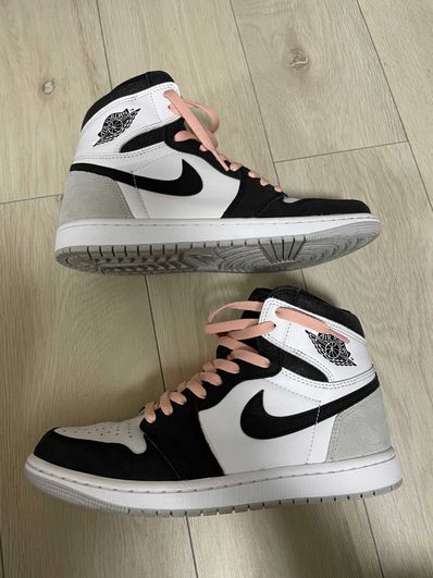 Nike Air Jordan 1 High OG "Bleached Coral"