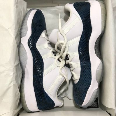 AIR JORDAN 11 LOW "SNAKESKIN"