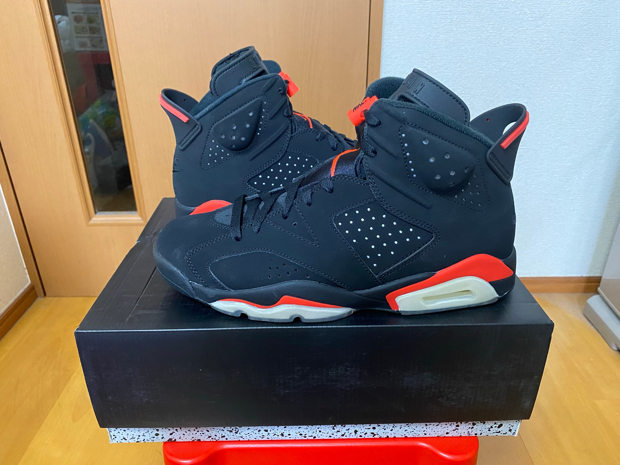 Nike Air Jordan 6 Retro OG "Black/Infrared"