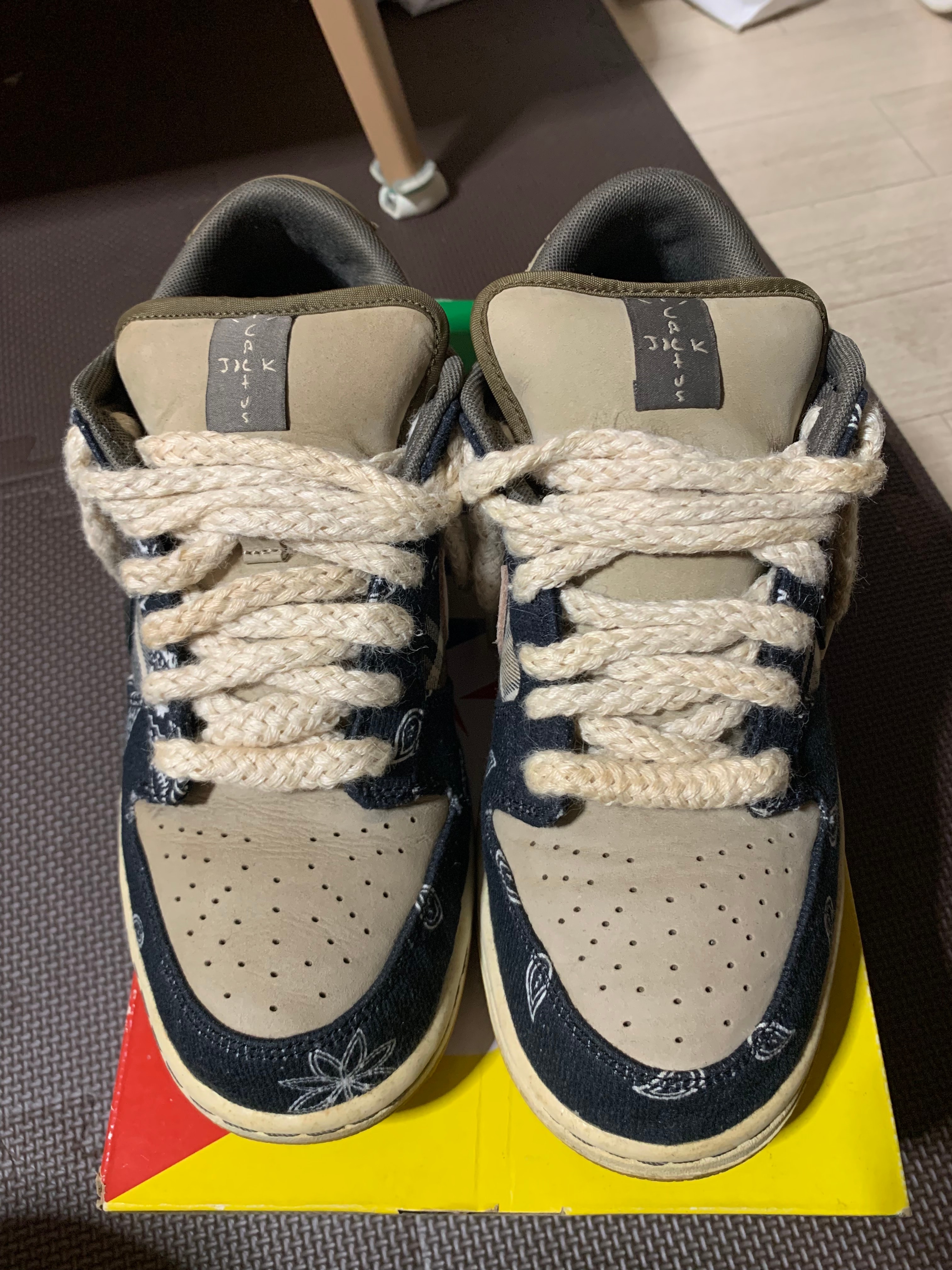 Travis Scott × Nike SB Dunk Low "Black/Parachute Beige"