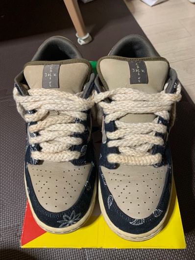 Travis Scott × Nike SB Dunk Low "Black/Parachute Beige"