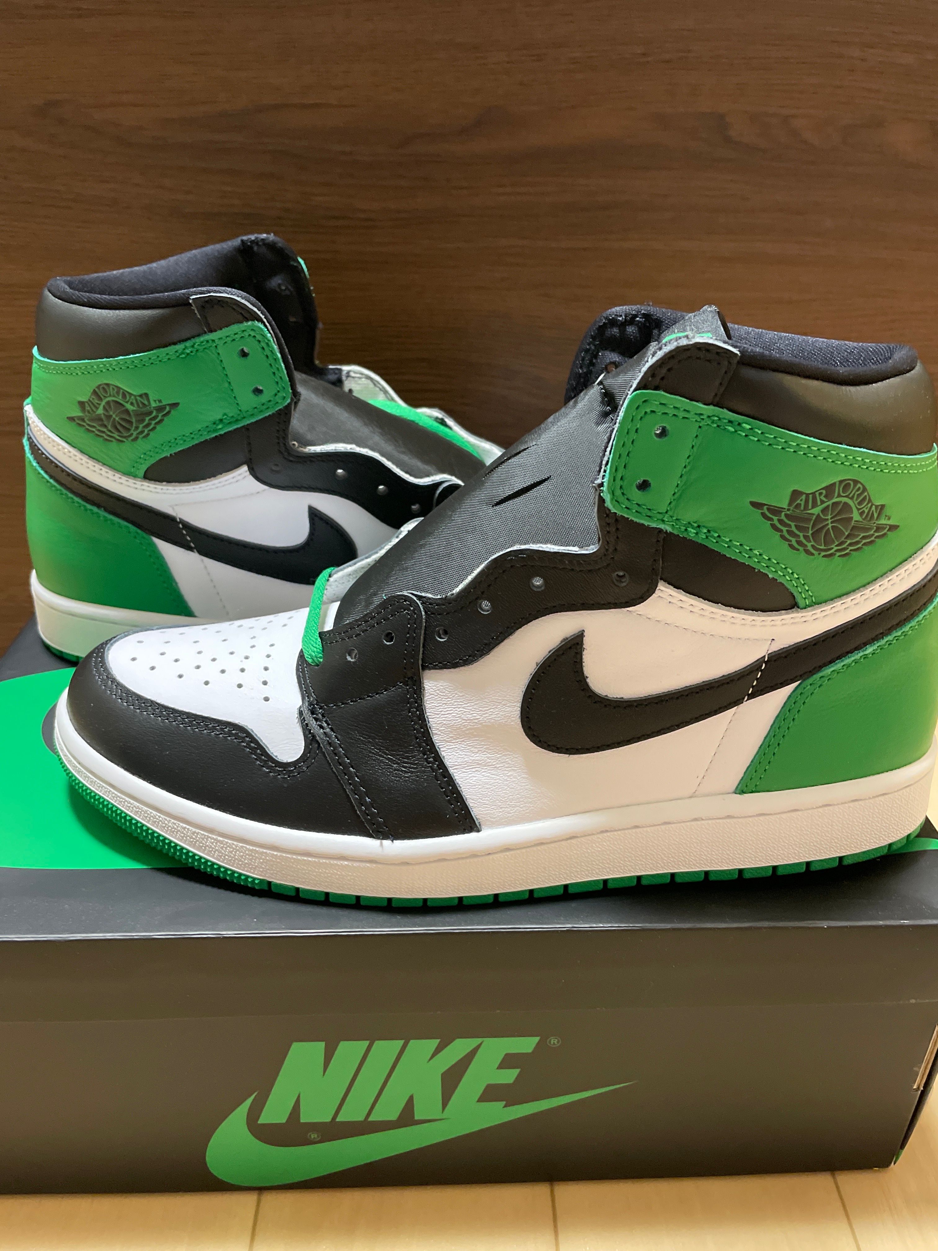 Nike Air Jordan 1 Retro High OG "Celtics/Black and Lucky Green" (2023)