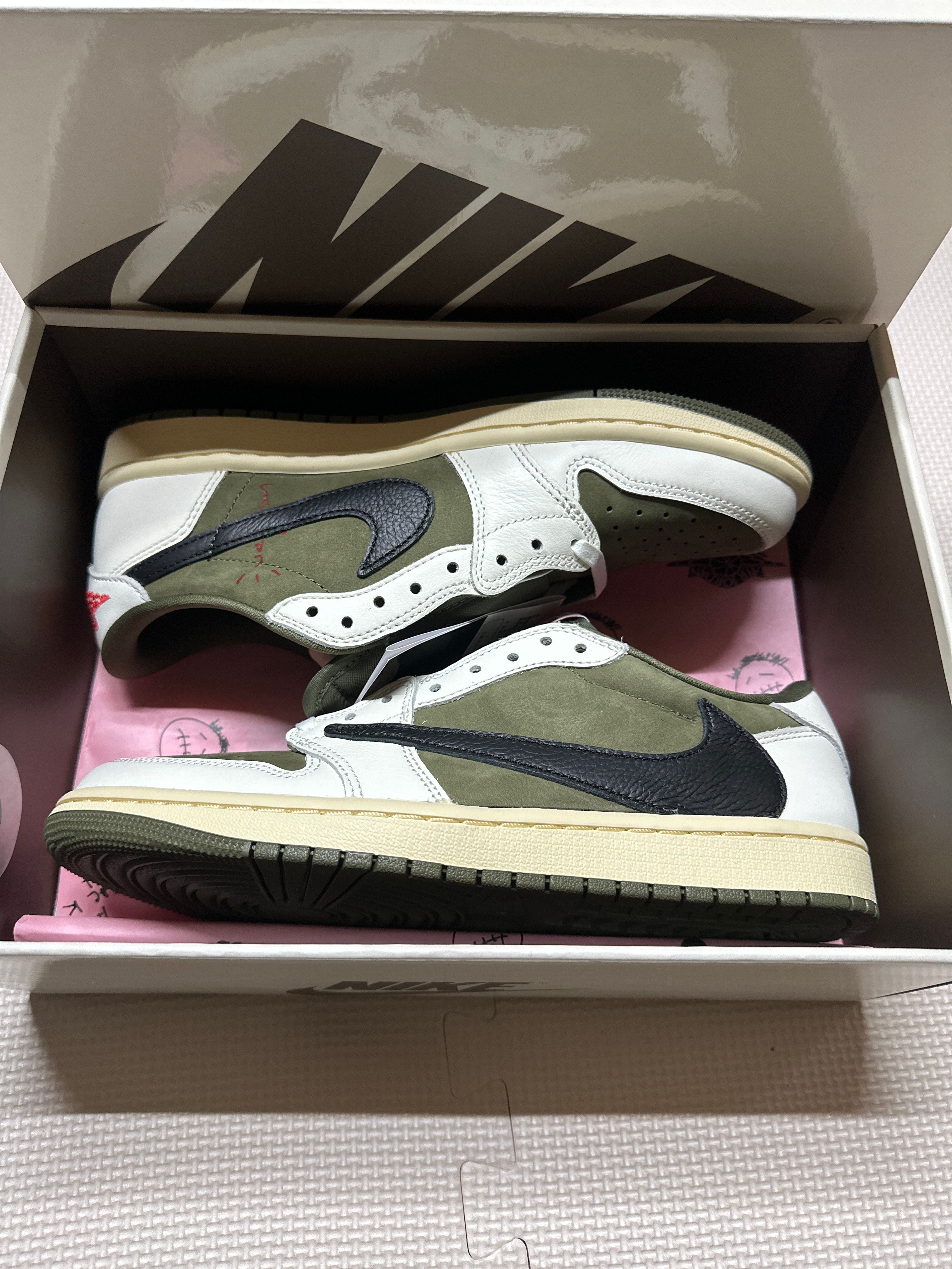 Travis Scott × Nike Air Jordan 1 Low OG SP "Reverse Olive"