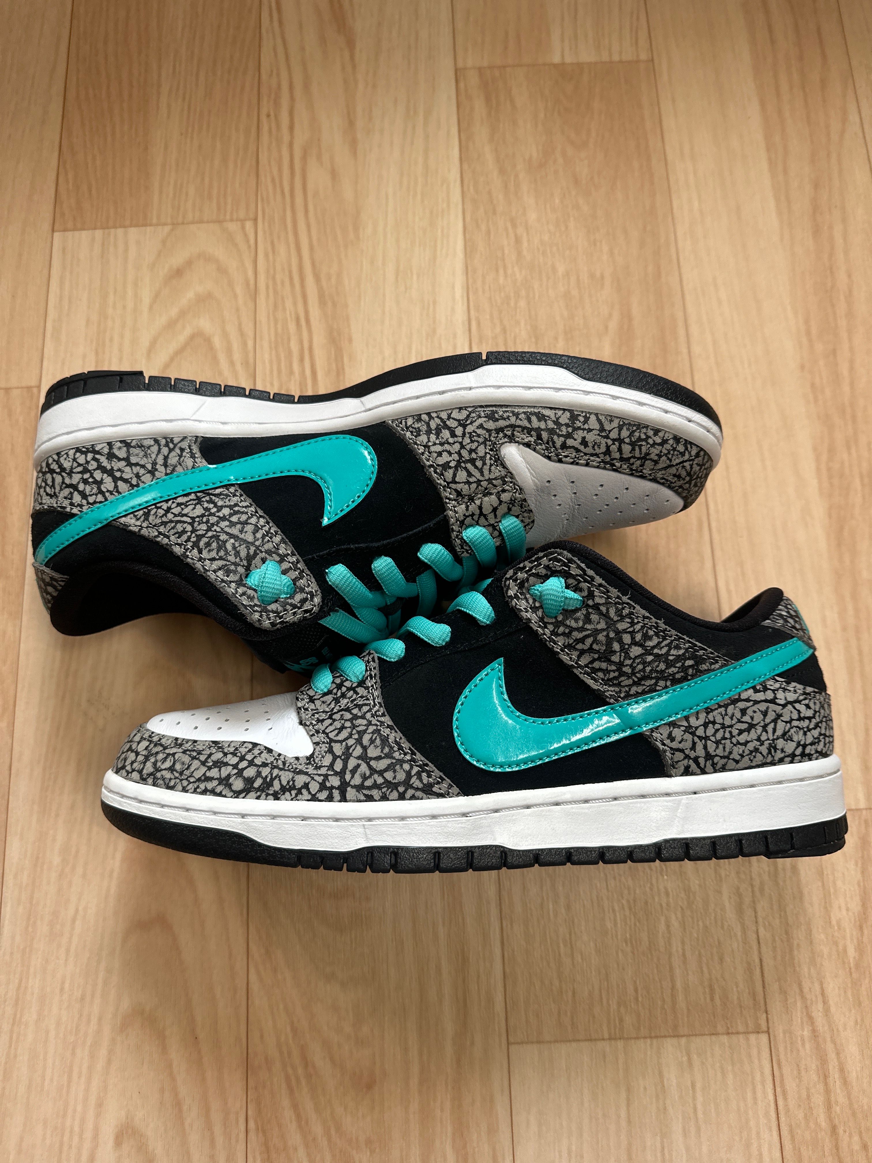 Nike SB Dunk Low "Elephant/Safari"