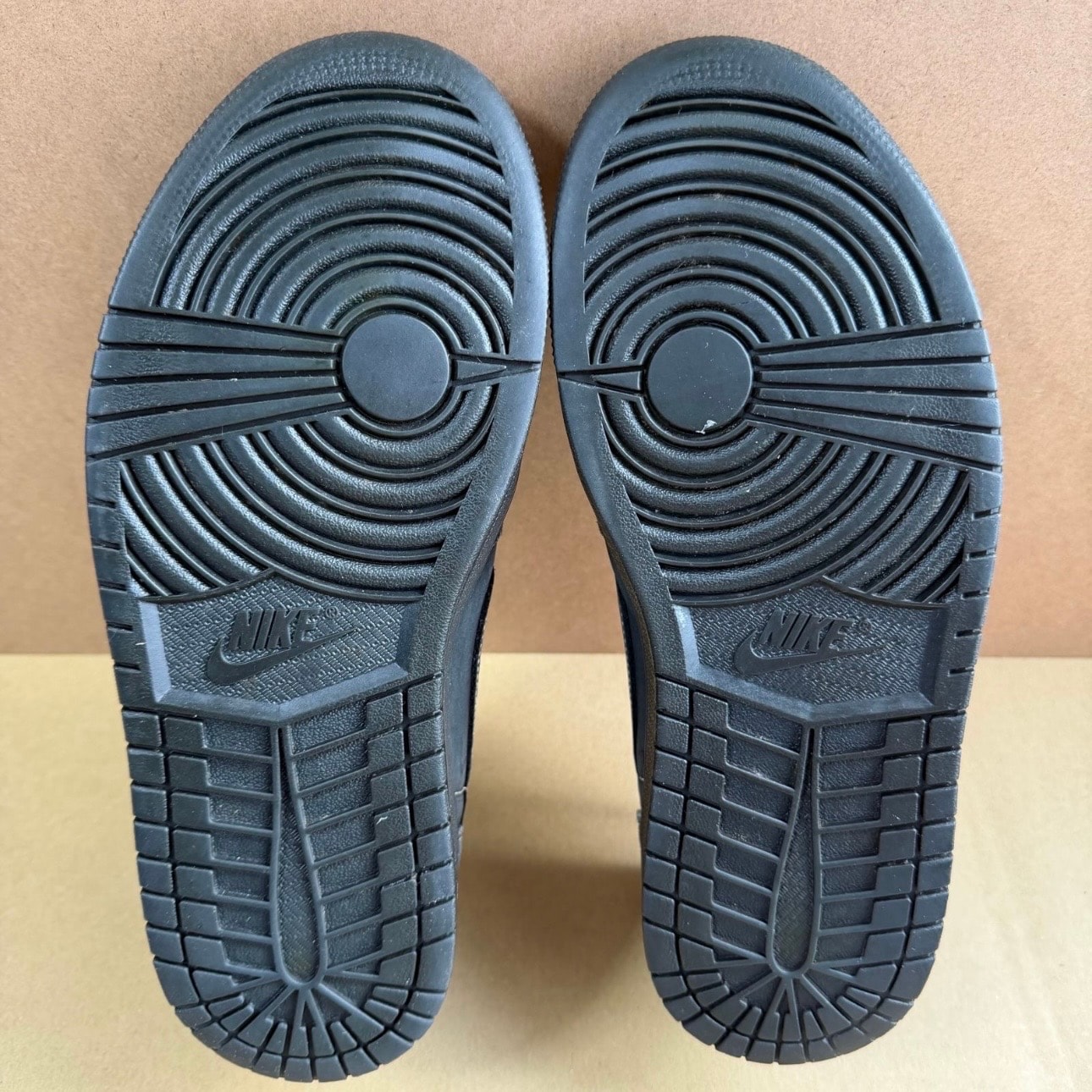 Travis Scott × Nike Air Jordan 1 Low OG SP "Black Phantom"