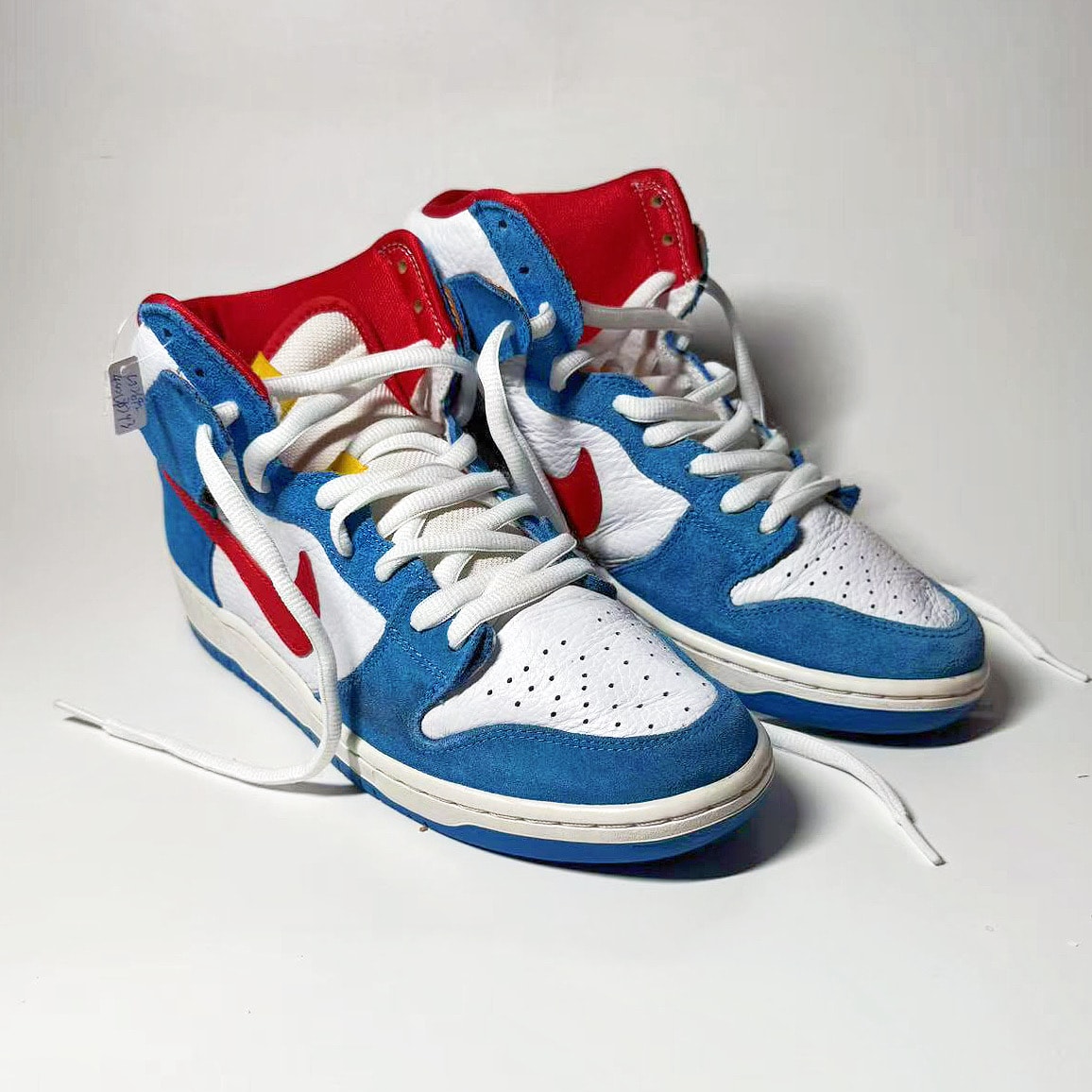 Nike SB Dunk High "Doraemon"